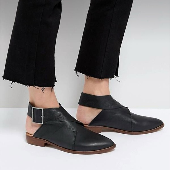 Free People Shoes - Free People Bryce Wrap Slingback Flat in Black Size 39/8.5